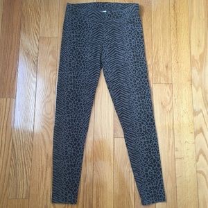 Pink Victoria Secret leopard print leggings